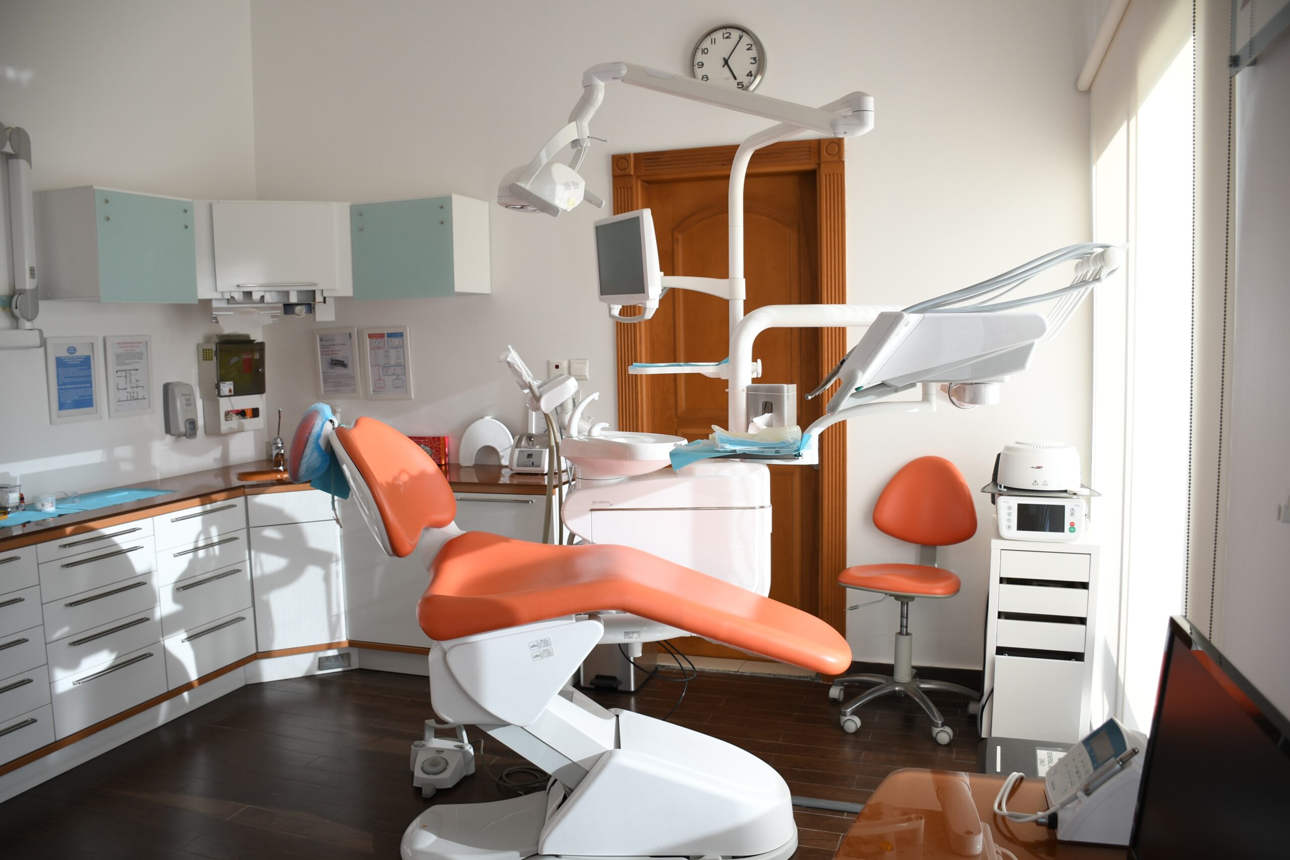 3 Signs You Need An Answering Service For Your Dental Practice